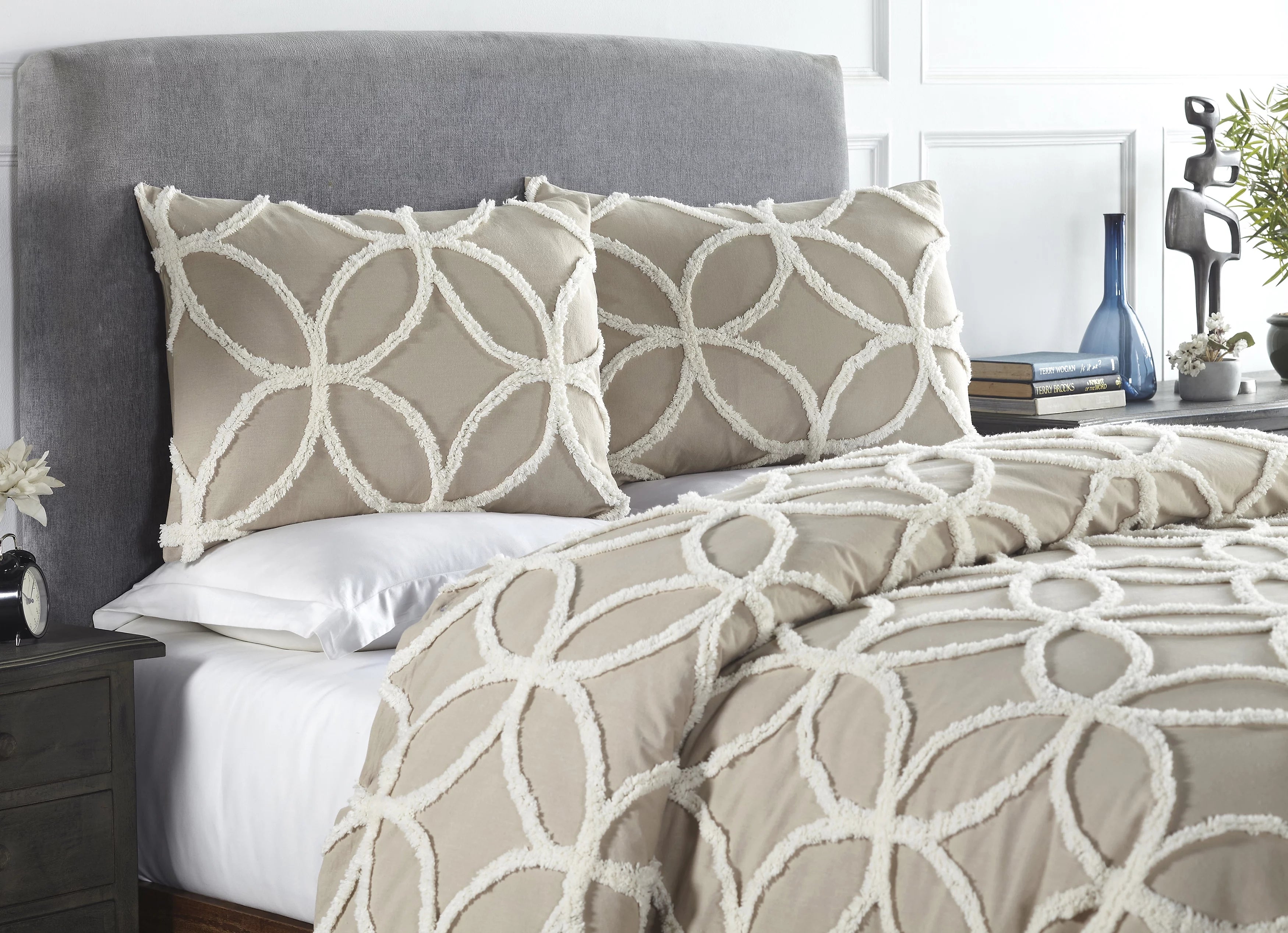 Better Trends Two Tone Cotton Tufted Chenille Comforter Set Q971516