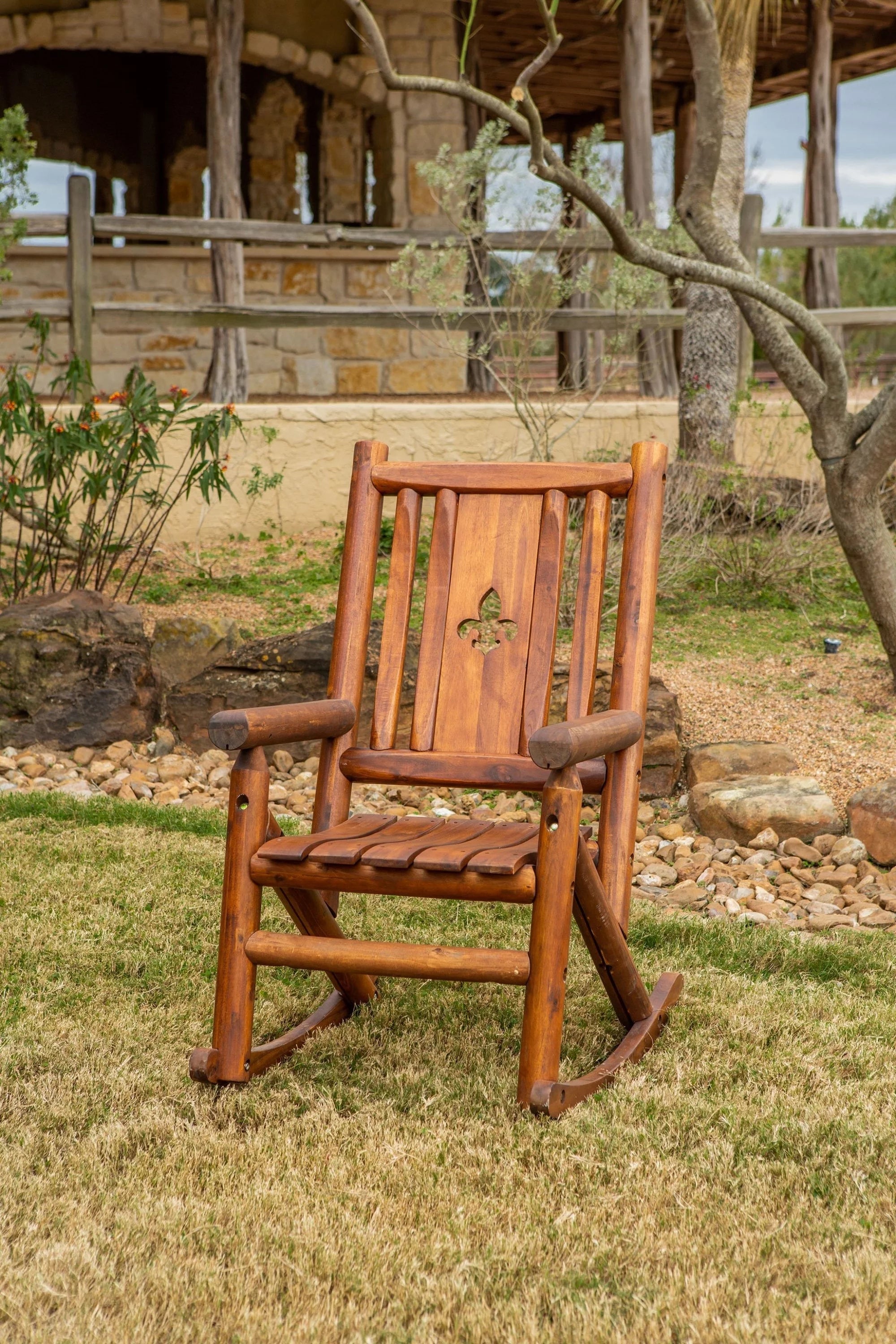 Leigh Country TX 36003 Amber-Log Fleur-De-Lis Wood Patio Rocking Chair, Brown G830203