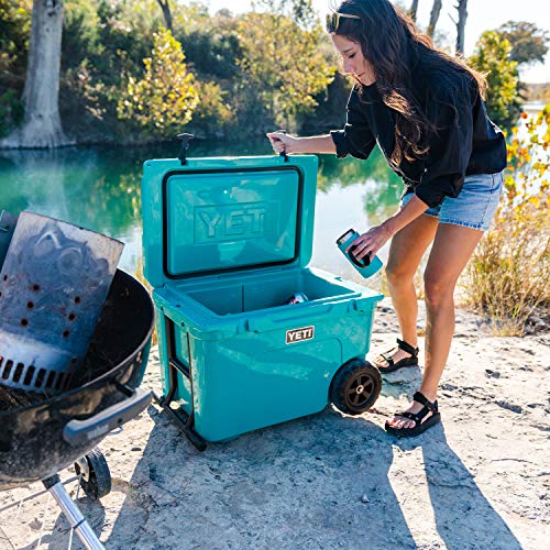 YETI Tundra Haul Wheeled Hard Cooler U144