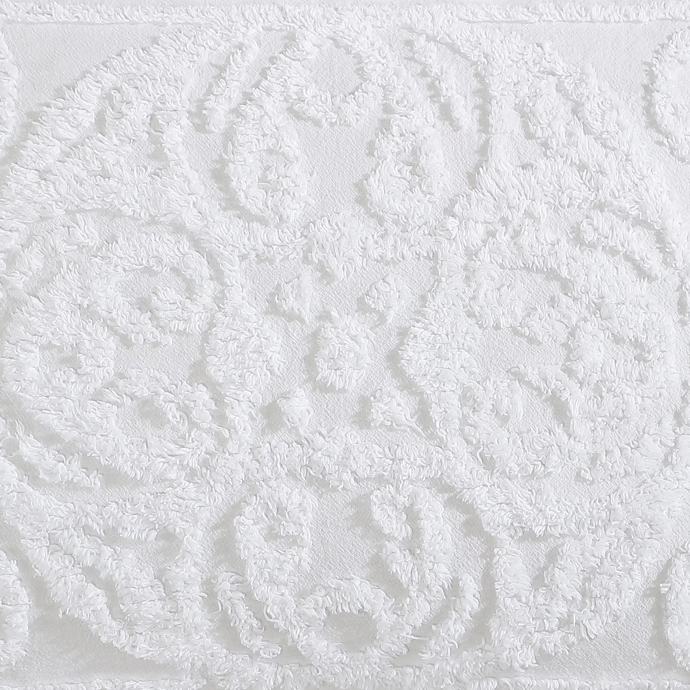 Beatrice Home Fashions Medallion Chenille Bedspread Full White V286